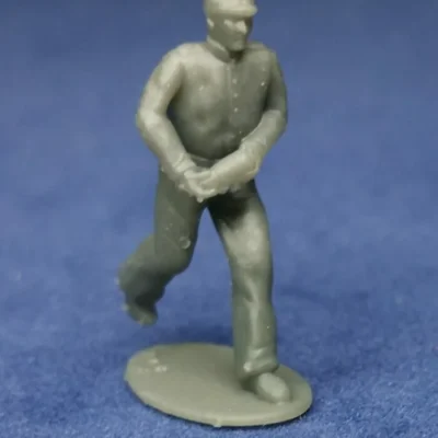 Confederate ammunition carrier in kepi