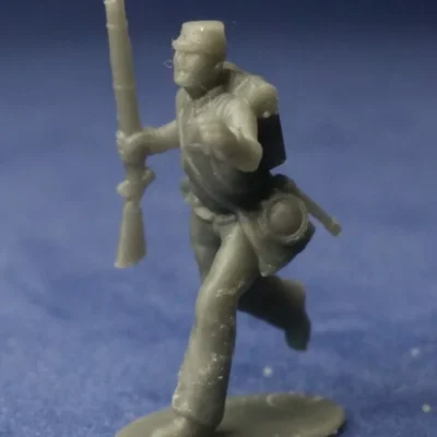 Confederate in kepi fleeing