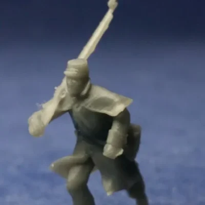 Union infantry in great coat charging w