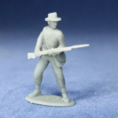 Confederate private in defensive pose