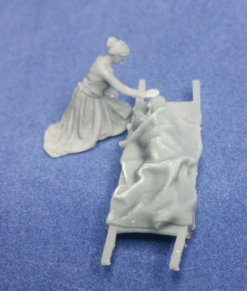 Nurse comforting wounded - Image 6