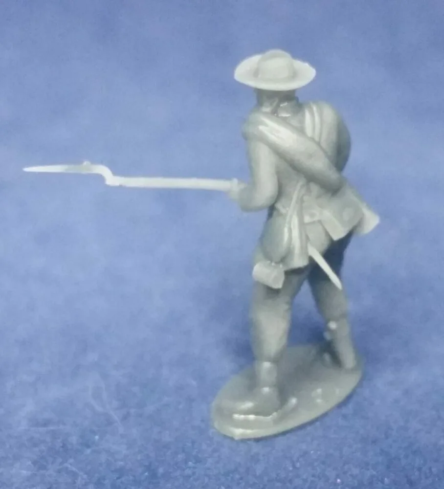 Confederate private in hat and rolled blanket in defensive pose - Image 2