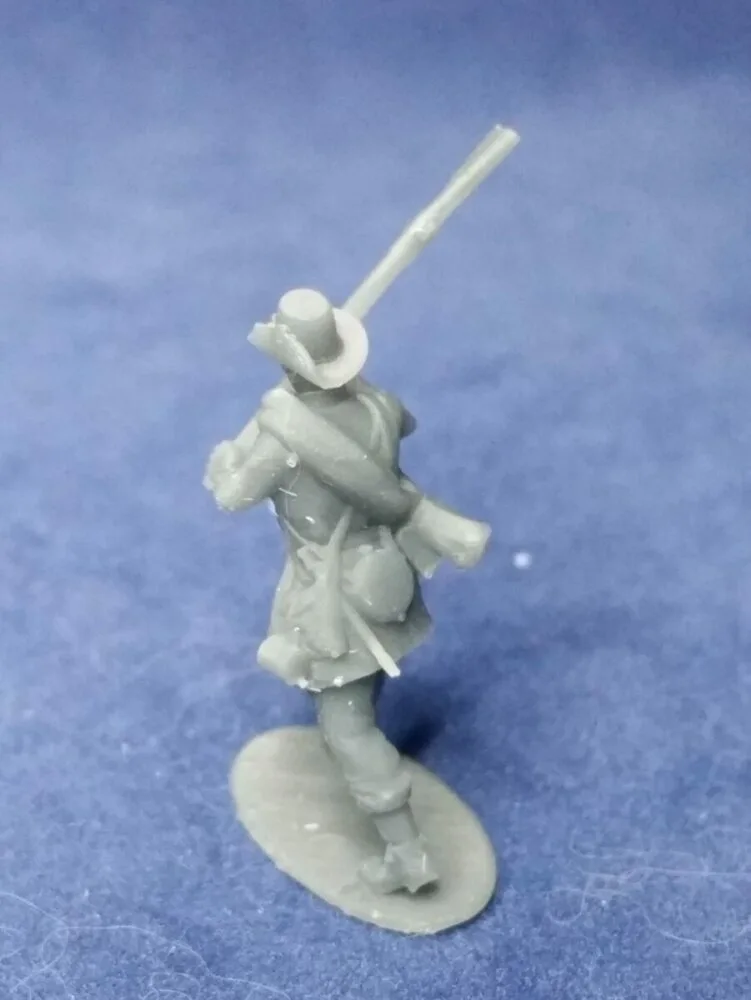 Union soldier in hardee hat clubbing enemy (Iron Brigade) - Image 2