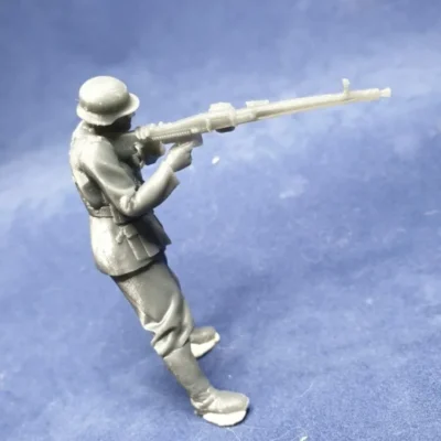 German machine gunner