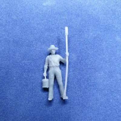 Gunner with sponge and bucket rollup slouch