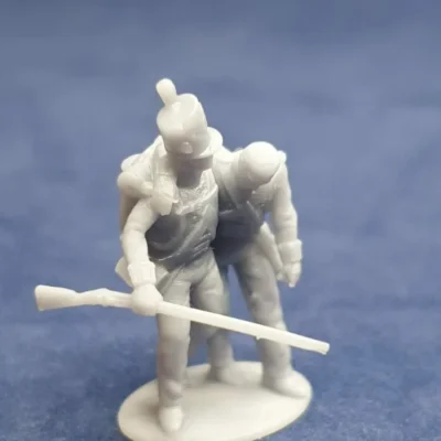 British 27th "Inniskillin" Regiment of Foot-Waterloo 1815 soldier assisting wounded