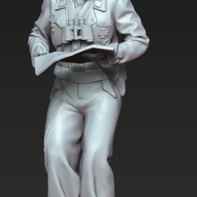 German tank officer for cupola with map