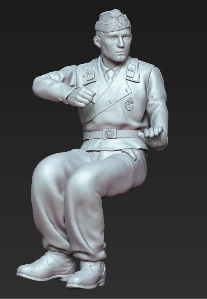 German tank soldier for gunner position