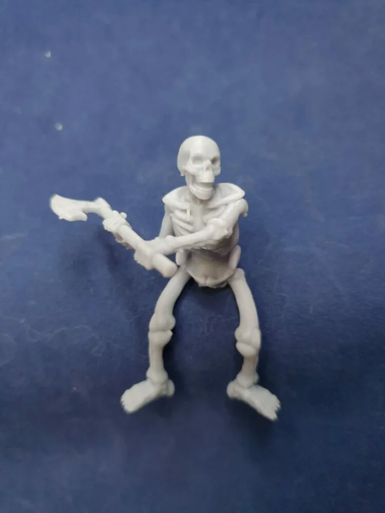 Skeleton with axe attacking RF - Image 2