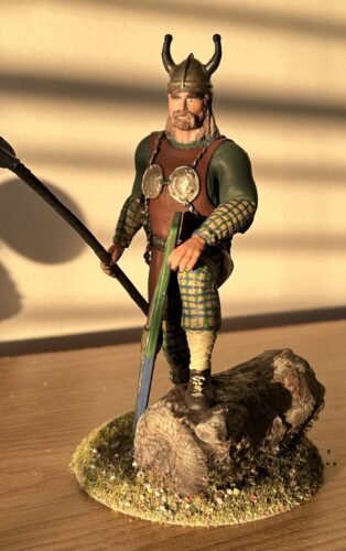 Click to view full screen Gaul Chieftain standing with spear and shield photo review