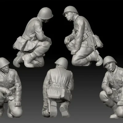 Polish WW2 soldier Kneeing